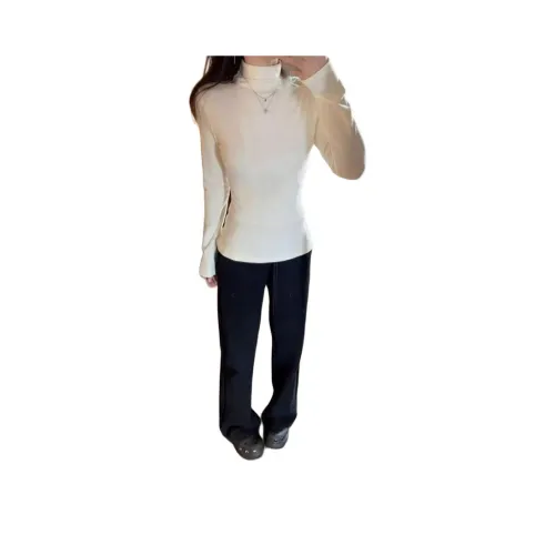 Puppytown Белый Женские T-рубашки