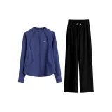 Синий комплект из двух предметов: пальто (синий) и брюки (черные)