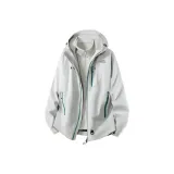 Светлый гороховый зеленый.