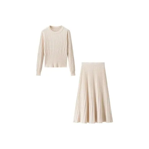 SOIE Женские Комплекты с Юбкой