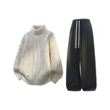 Экрю Свитер с флисовой подкладкой + графитовые черные штаны с флисовой подкладкой
