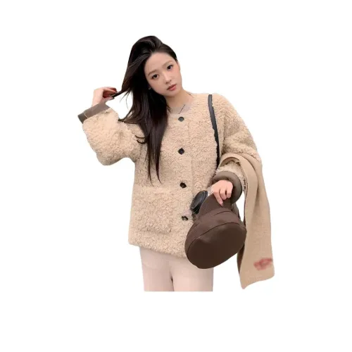 MORTEN SOLUM Женские меховые изделия