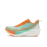 Искренняя любовь через городской