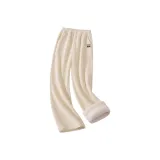 Молочно-белый