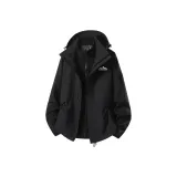 Призрачно черный