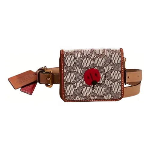 COACH Billfold Wallet Поясные сумки Женские