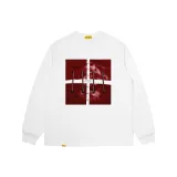 Белая рубашка с длинными рукавами