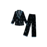 Темно-зеленый