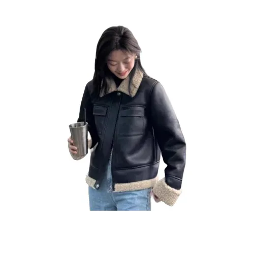 MORTEN SOLUM Черный Женские Меховые изделия