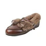 Коричневый