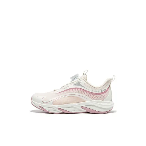 XTEP Звезда Пламя Устойчивый к истиранию Противоскользящий Низкий Топ Беговые кроссовки Pure Розовый Дымчато-розовый