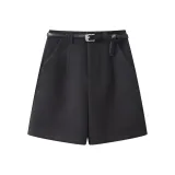 Серый и ремень