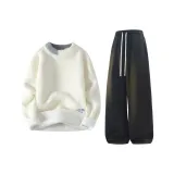 Экрю Свитер с флисовой подкладкой + графитовые черные штаны с флисовой подкладкой