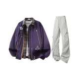 Спокойный фиолетовый + светло-серые штаны