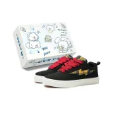 Чёрный, жёлтый (красные шнурки для обуви)