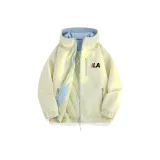 Светло-жёлтый