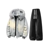 Серый хлопковый пуховик с подкладкой из вереска + черные флисовые спортивные штаны