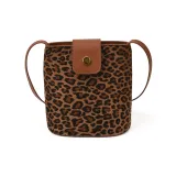 Светло-коричневый