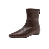 Коричневый