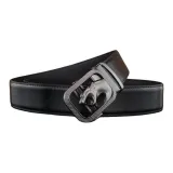 Черная кожа с черной застежкой