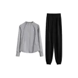 Серое пальто, двухкомпонентный комплект (черные штаны)