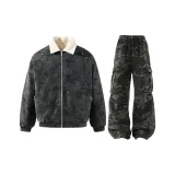 Black Liner Jacket + Camouflage Pants  
Черная куртка с подкладкой + камуфляжные штаны
