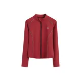 Ягодно-красное пальто