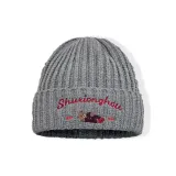 Серый медведь с вышивкой