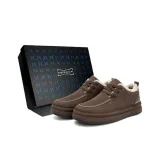 Коричневый