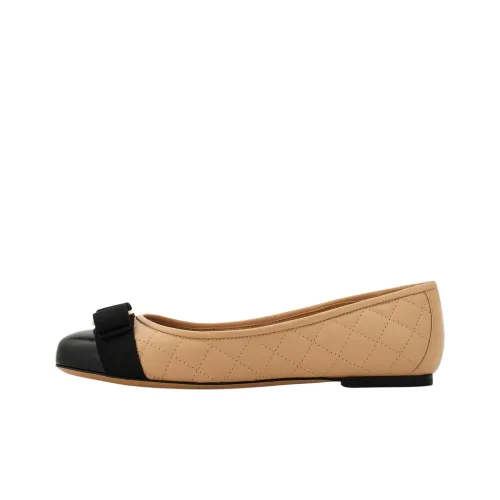 FERRAGAMO Varina Повседневная обувь Женская Nude