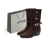 Коричневый