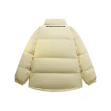 Светло-желтый