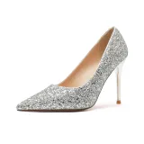 Серебристый