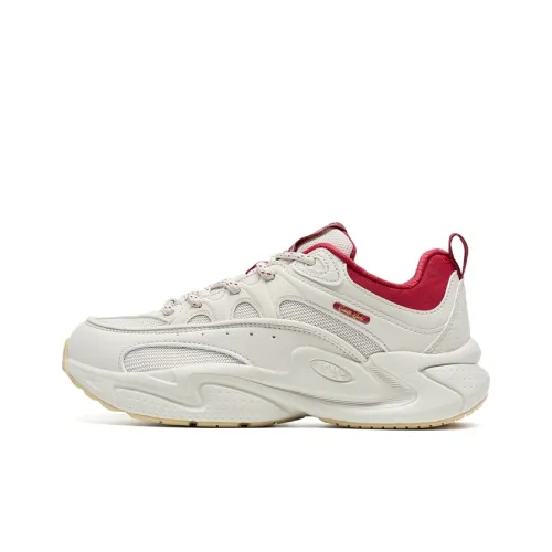 XTEP Износостойкий и Легкий Низкий Топ Повседневная Обувь Женская Белая Пыльная Серый Warm Dawn Пшеница Фотиния Красный