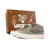 Темно-зеленый