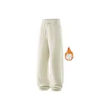 Светло-абрикосовый