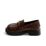 Коричневый