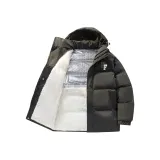 Темно-зеленый