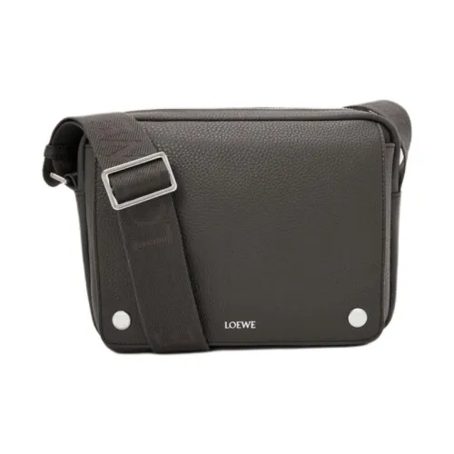 LOEWE Совместное издание Галька с рельефной телячьей кожей курьерская сумка сумка через плечо средний размер мужская