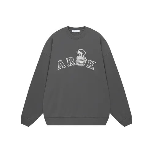 A RUN OF LUCK Свитшот с круглым вырезом Унисекс