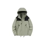 Светло-зеленый