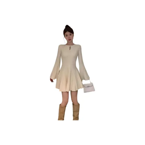 MORTEN SOLUM Длинное платье с длинными рукавами женское