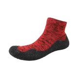 Красная высокая обувь