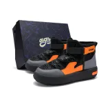 Чёрный и оранжевый