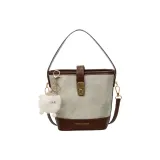 Белый и коричневый