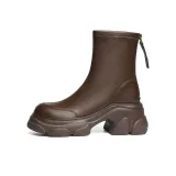 Коричневый