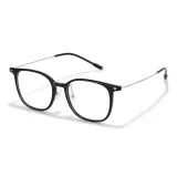 Ярко-черный