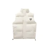 Бежево-абрикосовый