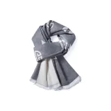 Бежево-серый