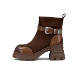 Коричневый